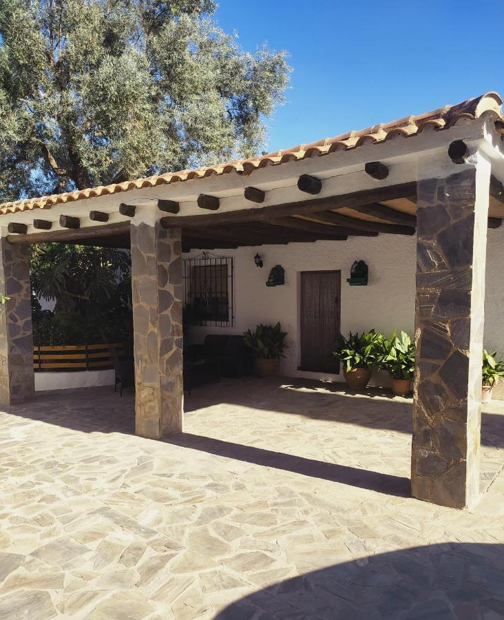 奥尔希瓦Cortijo Lalo别墅 外观 照片